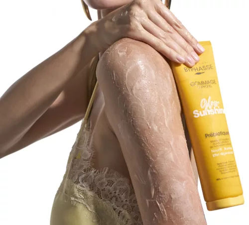 Byphasse Sunshine Glow nyugtató hatású testradír 300ml